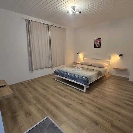 Olinda Villa *
